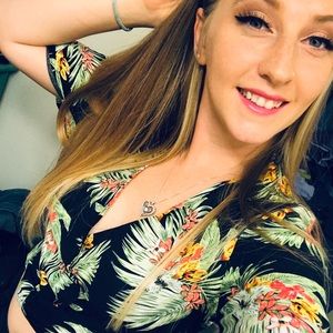 Meet your Posher, Kelli